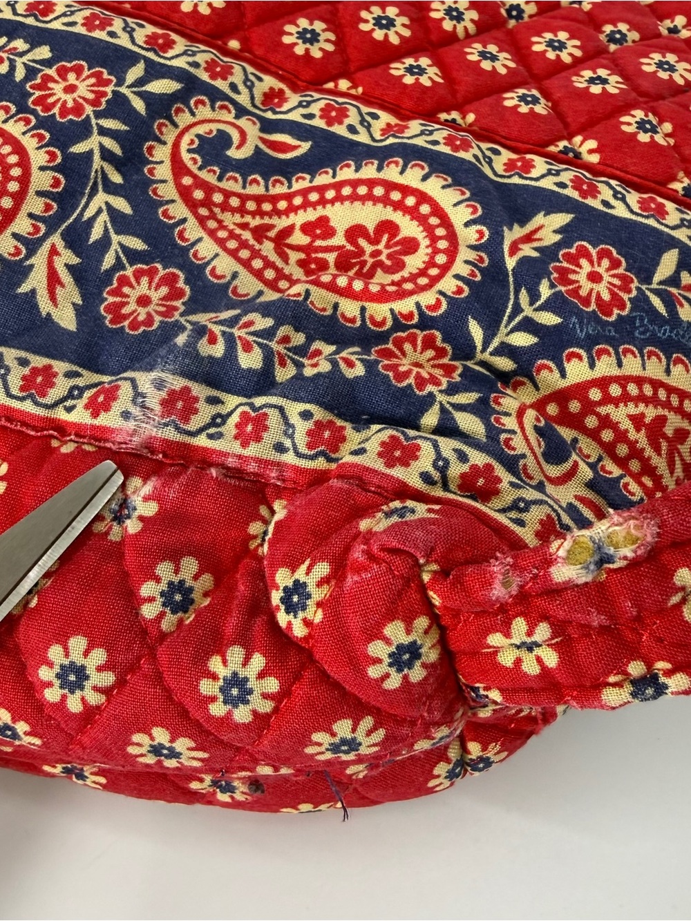 VTG Vera Bradley Mimi Flap Drawstring Backpack Red Americana Paisley Quilted - Picture 10 of 13